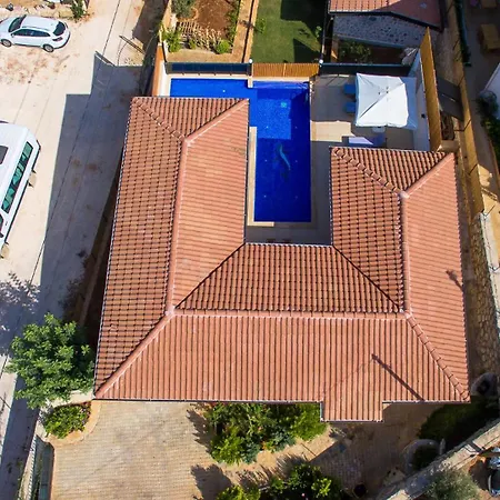 Arikan * Kaş
